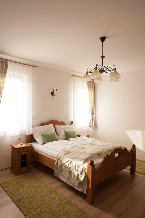 Maushaus 호텔 Vemend 외부 사진